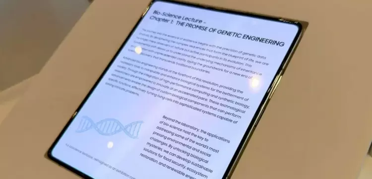 折叠屏无折痕技术突破引苹果三星竞逐-智云网(图1) 折叠屏无折痕技术突破引苹果三星竞逐-智云网(图1)