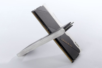 高性能RGB内存支持多平台兼容与超频(图7) 高性能RGB内存支持多平台兼容与超频(图7)