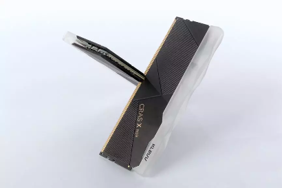 高性能RGB内存支持多平台兼容与超频(图6) 高性能RGB内存支持多平台兼容与超频(图6)