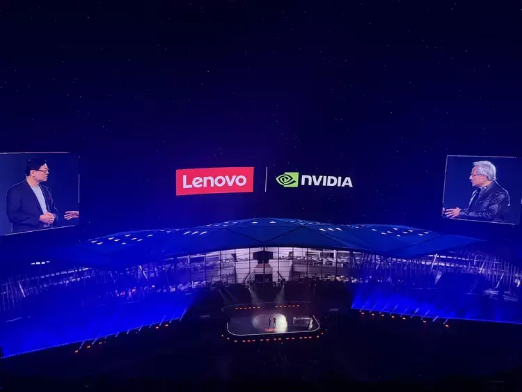 AI终端加速渗透,重塑智能终端市场格局(图4) AI终端加速渗透,重塑智能终端市场格局(图4)