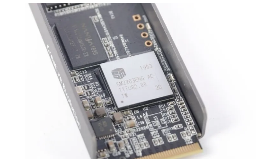 KLEVV CRAS C700 RGB SSD 240GB:高颜值散热与强悍性能解析(图7) KLEVV CRAS C700 RGB SSD 240GB:高颜值散热与强悍性能解析(图7)