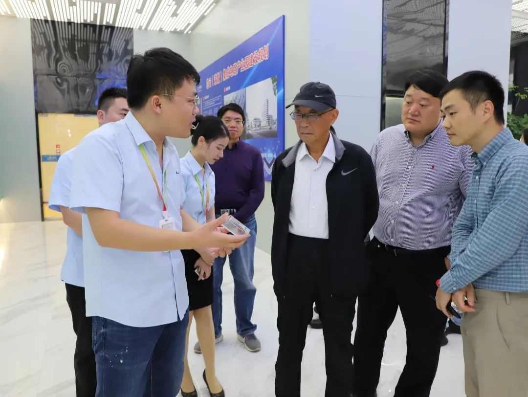 绍兴市科技局领导与南京大学院士调研芯云半导体推进产学研合作(图4)