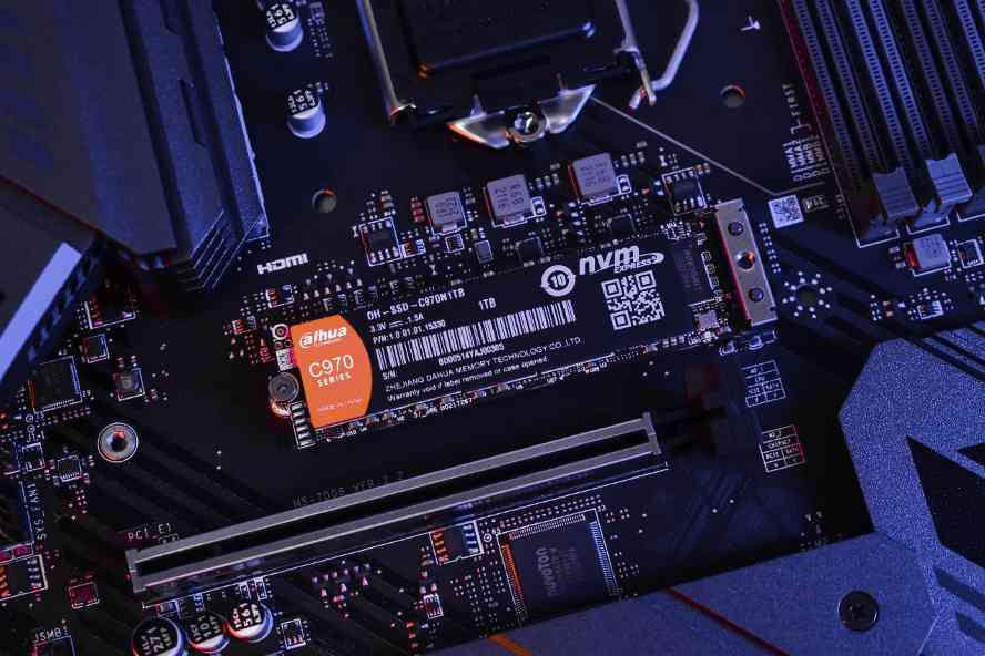 PCIe 4.0固态硬盘TBW写入寿命详解，如何选择高性价比