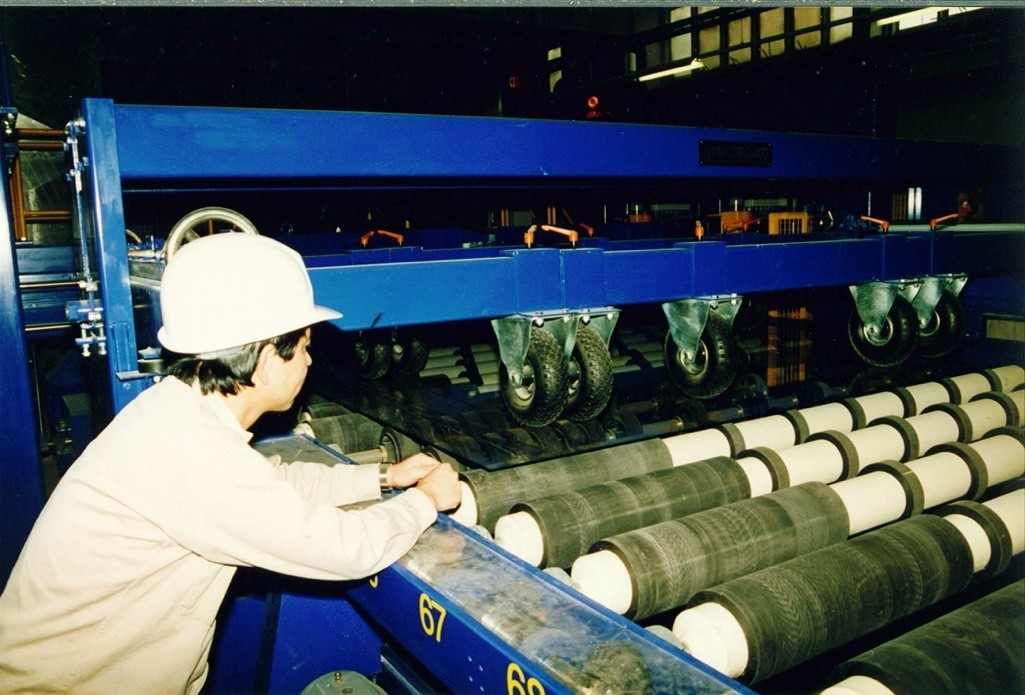 肖特浮法工艺30年创新路：从硼硅玻璃到智能设备应用(图2)