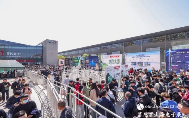 Samtec展台技术亮点：AI与高速连接解决方案